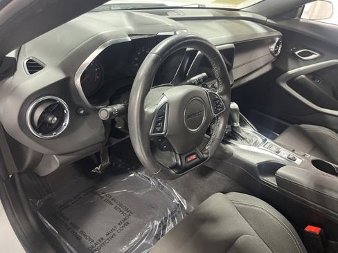 Used 2023 Chevrolet Camaro SS image 9