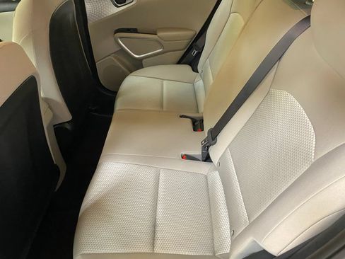 Used 2025 Kia Soul FWD image 22