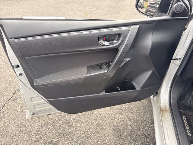 Used 2019 Toyota Corolla LE FWD image 22