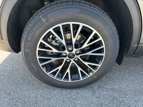 New 2025 Ford Escape SE image 39