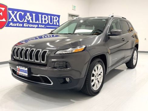 Used 2016 Jeep Cherokee Limited w/ Trailer Tow Group AWD/4WD image 8