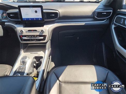 Certified 2022 Ford Explorer XLT w/ Equipment Group 202A image 10