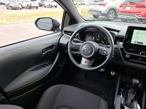 Used 2025 Toyota Corolla Premium image 15