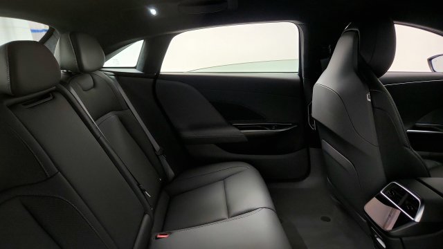 Used 2024 Lucid Air Pure RWD image 38