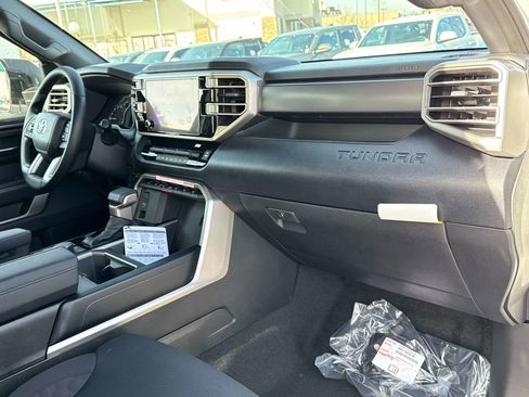 New 2026 Toyota Tundra SR5 w/ SR5 Convenience Package image 18