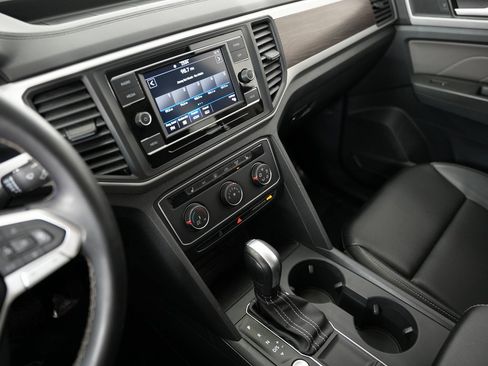 Used 2022 Volkswagen Atlas SE image 18