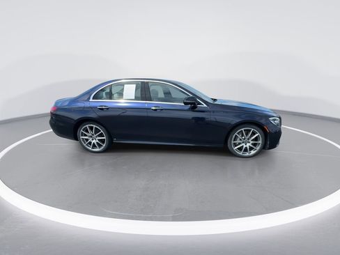 Used 2022 Mercedes-Benz E 350 Sedan image 9