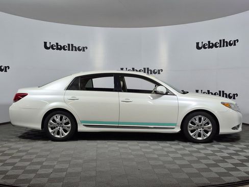 Used 2011 Toyota Avalon image 8