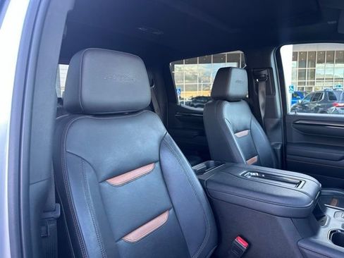 Used 2022 GMC Sierra 1500 AT4 w/ AT4 Premium Package AWD/4WD image 19