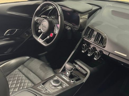 Used 2018 Audi R8 V10 plus image 42