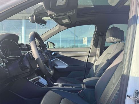 Used 2024 Audi Q3 2.0T Premium image 7