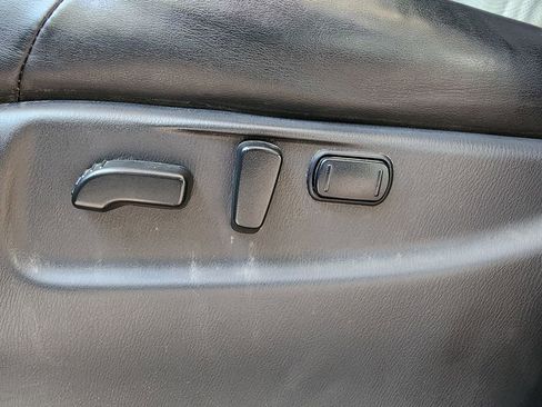 Used 2020 Nissan Armada SL w/ Premium Package image 18