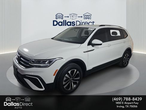 Used 2022 Volkswagen Tiguan S image 2