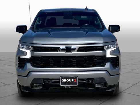 Used 2023 Chevrolet Silverado 1500 RST w/ Z71 Off-Road Package AWD/4WD image 4