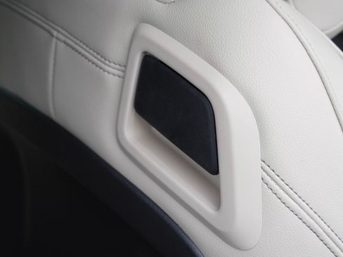 Used 2024 BMW 430i Convertible w/ M Sport Package image 33