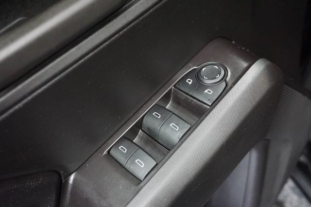 Used 2024 Chevrolet Colorado W/T w/ WT Convenience Package II AWD/4WD image 7