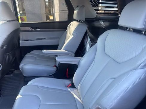 Used 2021 Hyundai Palisade SEL w/ Premium Package image 13