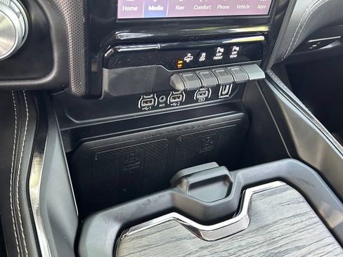 Certified 2025 RAM 1500 Limited AWD/4WD image 27