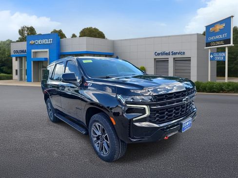 Used 2023 Chevrolet Tahoe Z71 w/ Z71 Off-Road Package AWD/4WD image 2