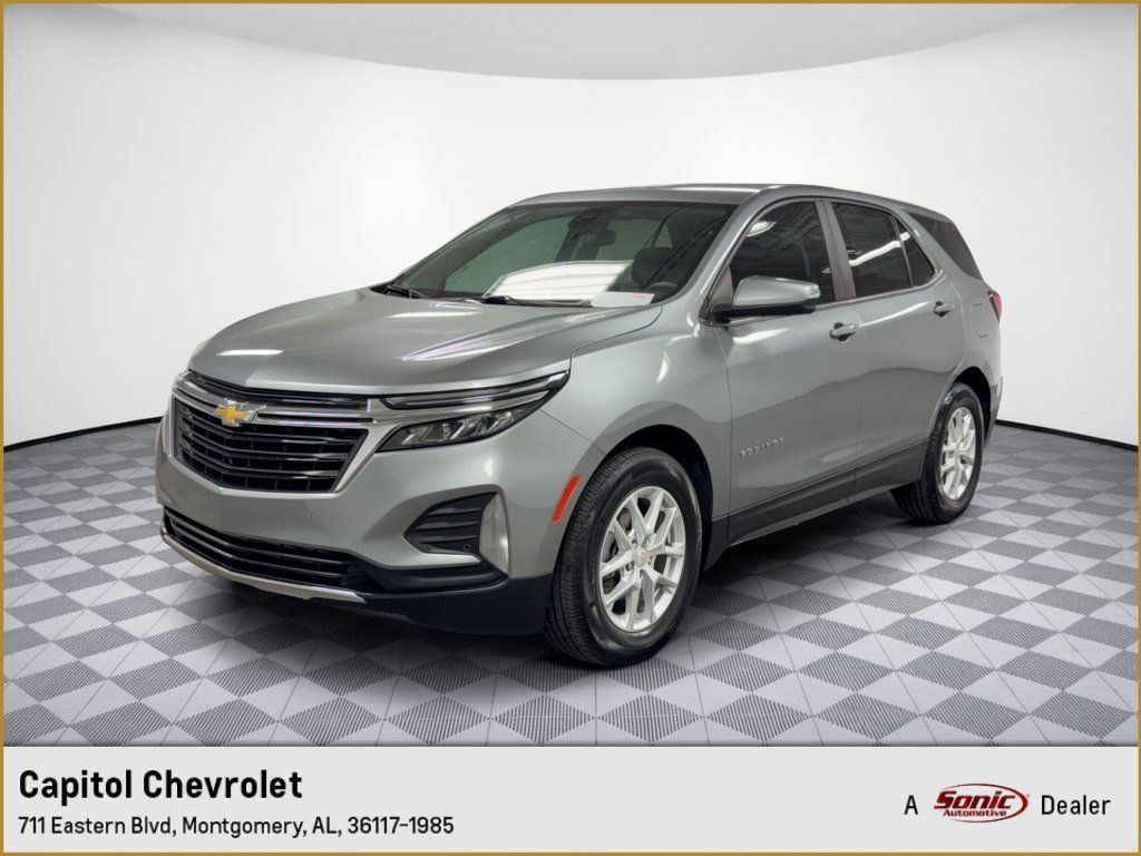 Used 2024 Chevrolet Equinox LT FWD image 1