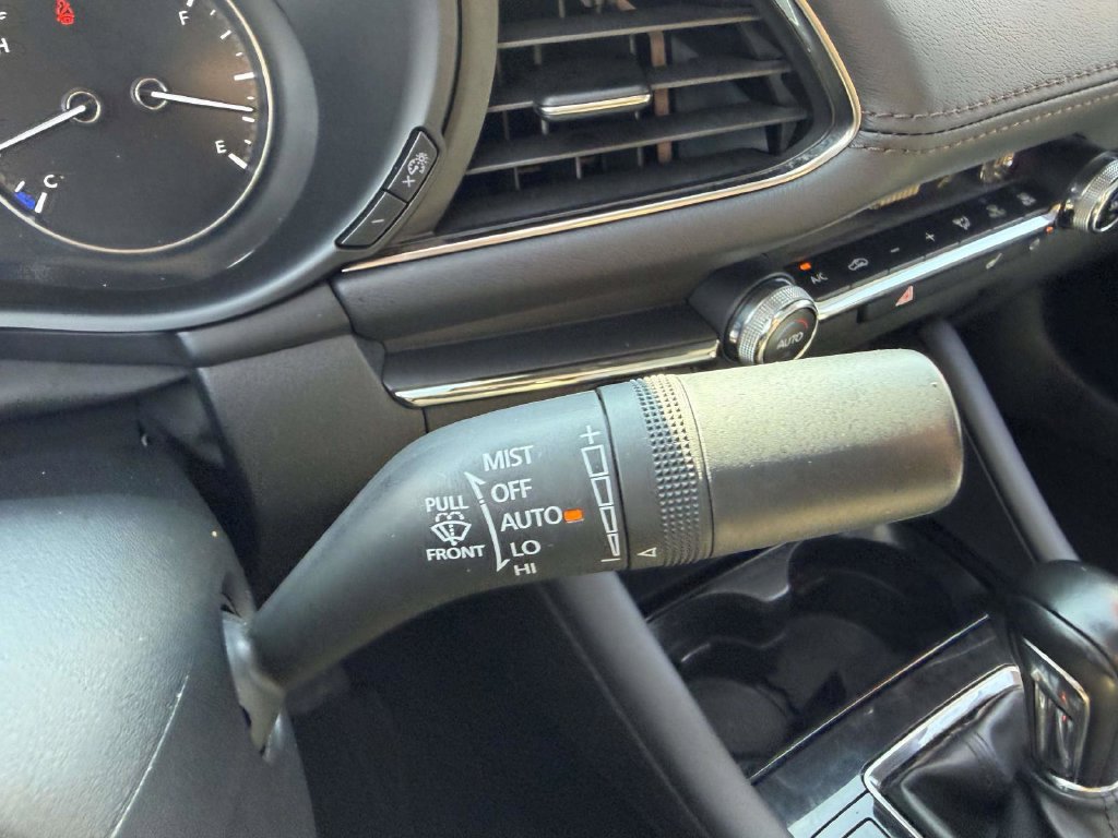 Used 2024 MAZDA MAZDA3 s FWD image 30