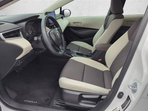 Certified 2023 Toyota Corolla LE image 9