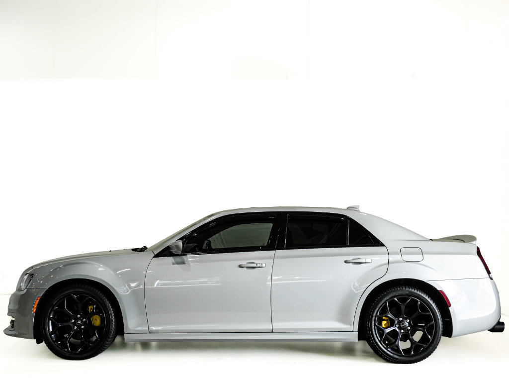 Used 2020 Chrysler 300 S RWD image 6