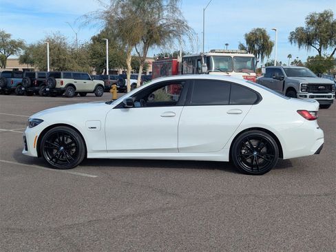 Used 2022 BMW 330e w/ M Sport Package image 30