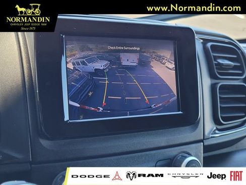 Used 2025 RAM ProMaster 2500 w/ U-Haul Equipment Group FWD image 10