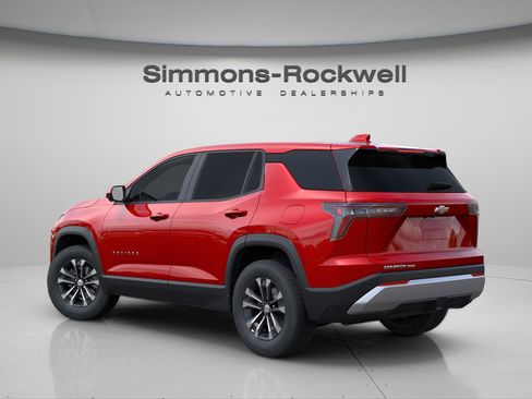 New 2026 Chevrolet Equinox LT w/ Convenience Package II AWD/4WD image 3