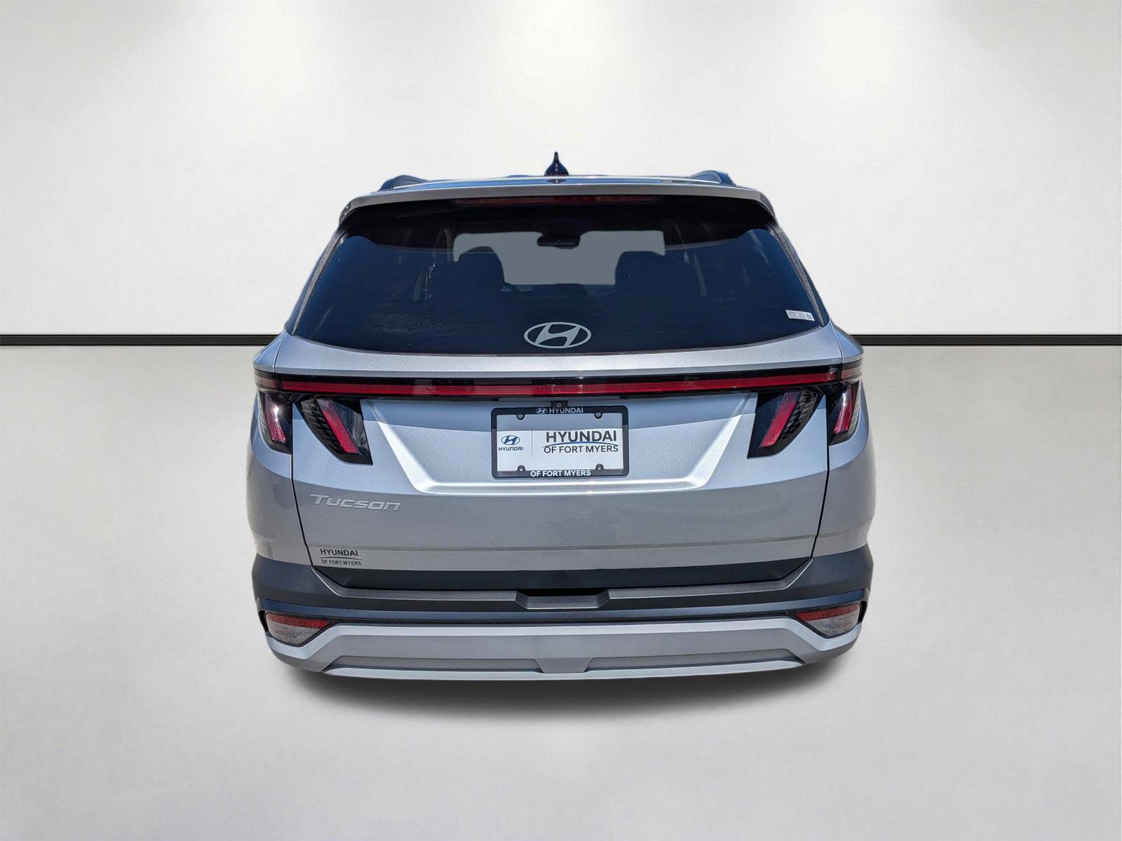 Used 2025 Hyundai Tucson SEL FWD image 5