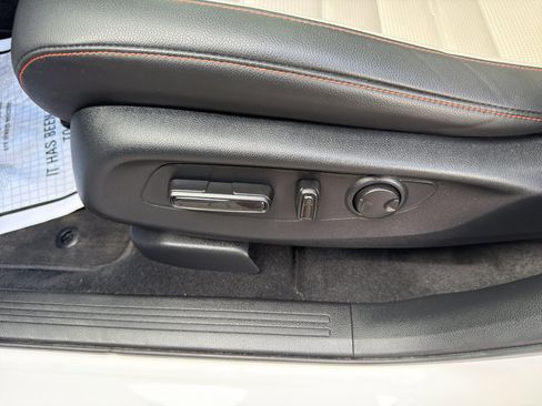 Used 2025 Honda CR-V Sport Touring image 12
