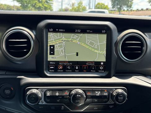 Used 2023 Jeep Wrangler Unlimited Rubicon 4xe w/ Cold Weather Group AWD/4WD image 21