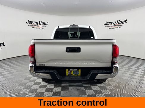 Used 2023 Toyota Tacoma SR5 w/ SR5 Appearance Package RWD image 8