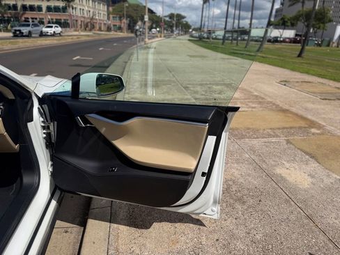 Used 2013 Tesla Model S RWD image 12