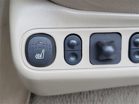 Used 2006 Ford F350 4x4 Crew Cab DRW Super Duty image 14