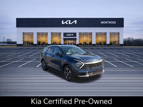 Used 2023 Kia Sportage EX AWD/4WD image 3