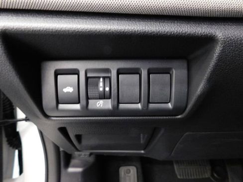 Used 2025 Subaru Legacy Premium image 31