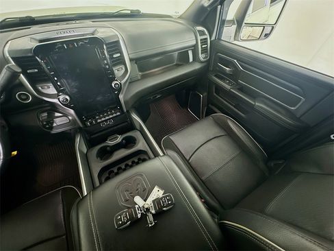 Used 2023 RAM 3500 Laramie w/ Night Edition image 11