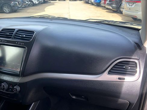 Used 2019 Dodge Journey Crossroad image 18