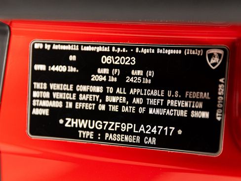 Used 2023 Lamborghini Huracan Sterrato image 33