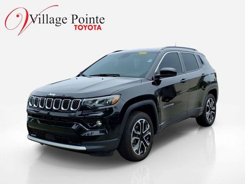 Used 2023 Jeep Compass Limited AWD/4WD image 1