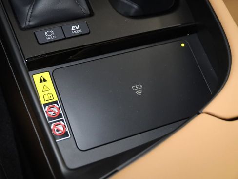 Used 2025 Lexus ES 300h F Sport w/ Accessory Package (Z1) image 28