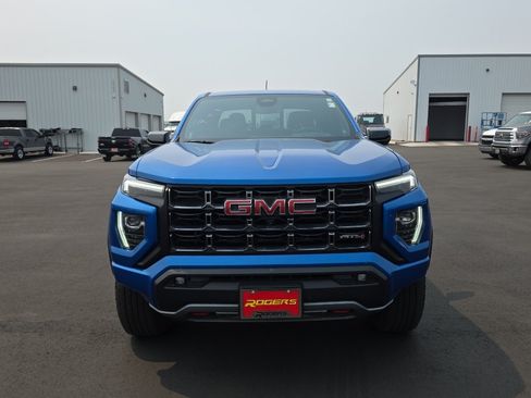 Used 2023 GMC Canyon AT4 w/ AT4 Premium Package AWD/4WD image 2