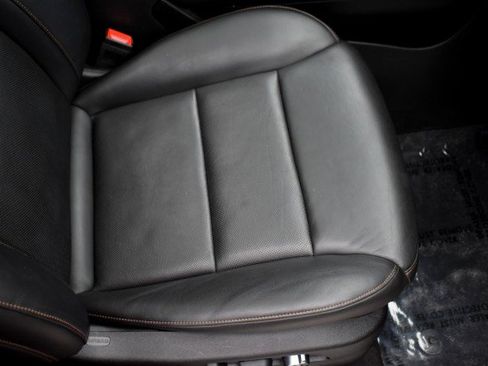 Used 2019 Cadillac XT4 Sport AWD/4WD image 38