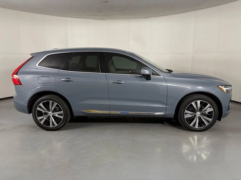 Used 2023 Volvo XC60 B5 Plus w/ Protection Package Premier FWD image 9