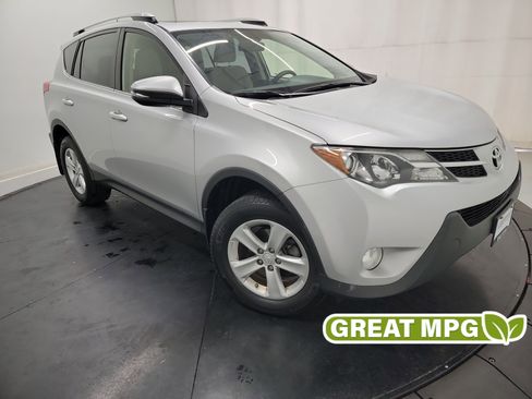 Used 2013 Toyota RAV4 XLE image 1