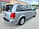 Used 2018 Dodge Grand Caravan SXT w/ Driver Convenience Group image 5