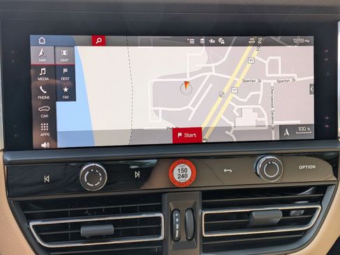 New 2026 Porsche Macan image 19