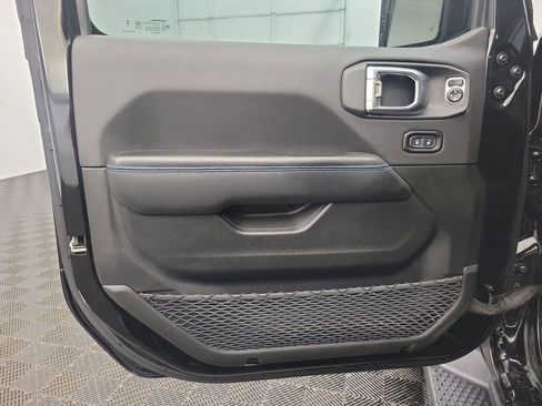 Used 2024 Jeep Wrangler High Altitude image 20